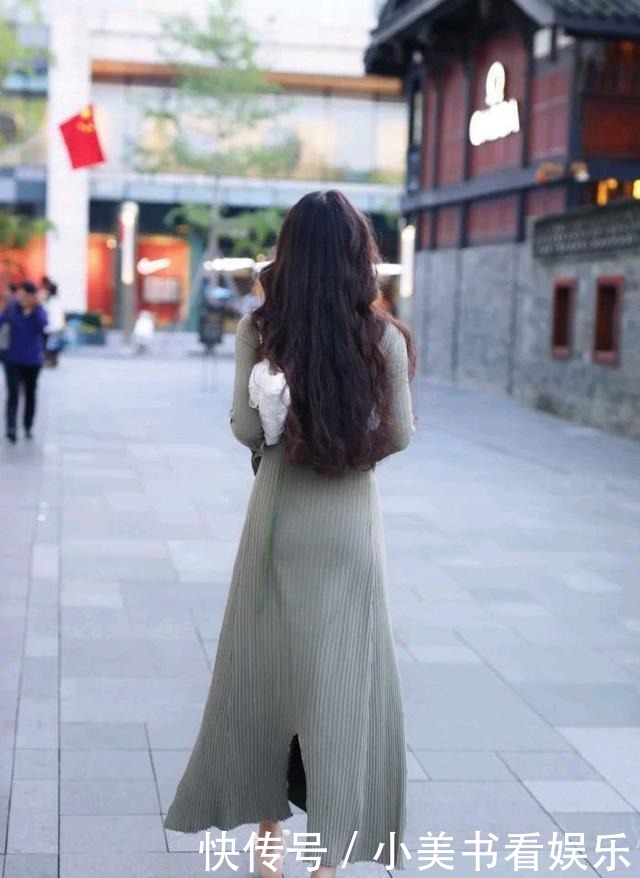 辣妈|这样的穿搭活力四射哦!深秋的辣妈穿着更要时尚!