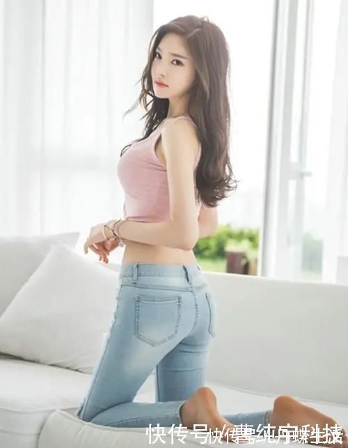 美女|美女穿搭:牛仔裤的优雅气质,青春活力,青春朝气和昂扬的淑女风