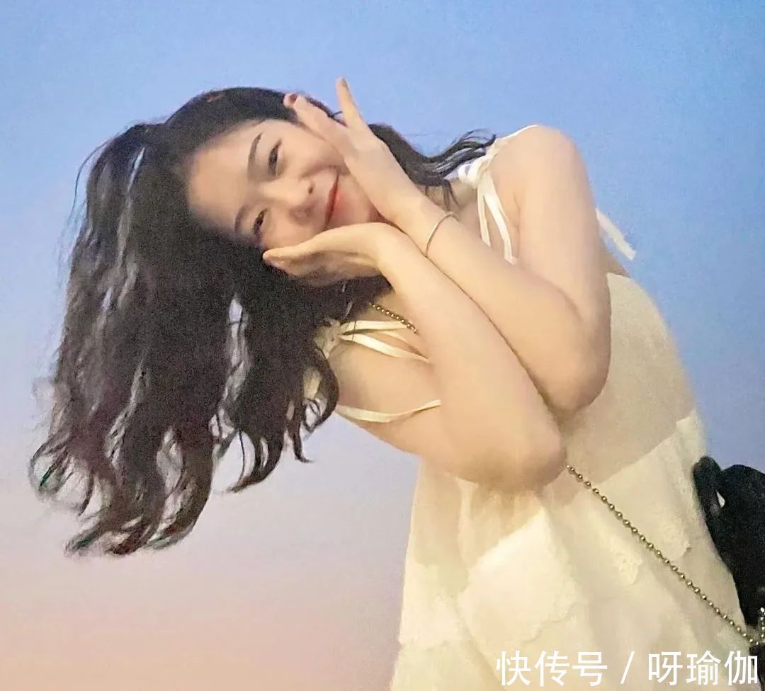 Hello Kitty引领你进入呀!瑜伽的世界