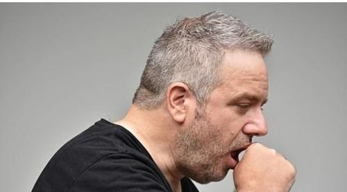 拇指肚|肺癌“偷袭”时,身体出现五个“破绽”,若一个不占,肺还算健康