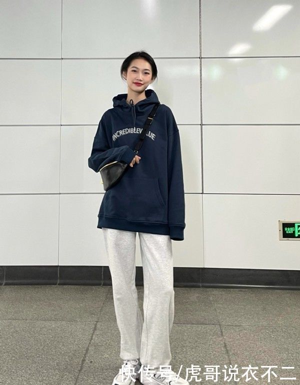 “冷淡风”穿搭才是真高级,3款单品魅力出众,春季穿正合适