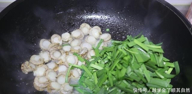 这菜富含锌,学生娃和男人可常吃,味道鲜美5分钟出锅挺下饭