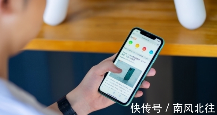 iphone|为什么有人宁买4G低端iPhone11，也不考虑国产旗舰？现实让人无奈