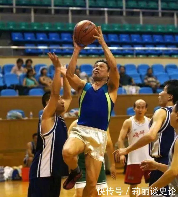 保养|高血压20多年,心脏放一枚支架,85岁钟南山保养血管秘诀你知道吗