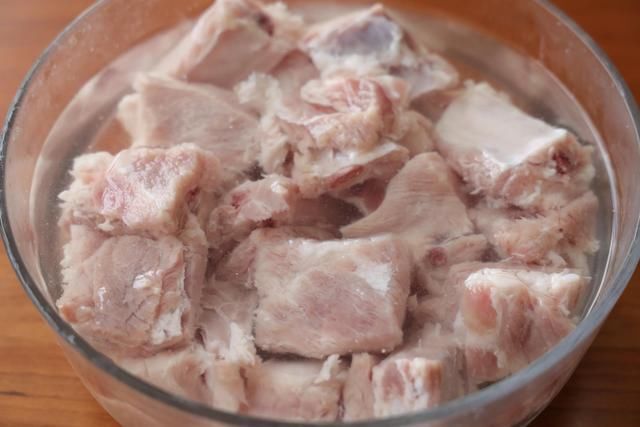 芋头|夏天排骨别红烧，蒸一蒸无油烟更健康，鲜香滑嫩，多吃也不上火