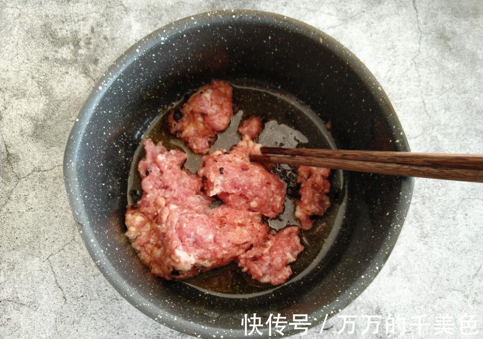 豆豉|家常酸菜猪肉饺子,东北人都喜欢吃,好吃到停不下来