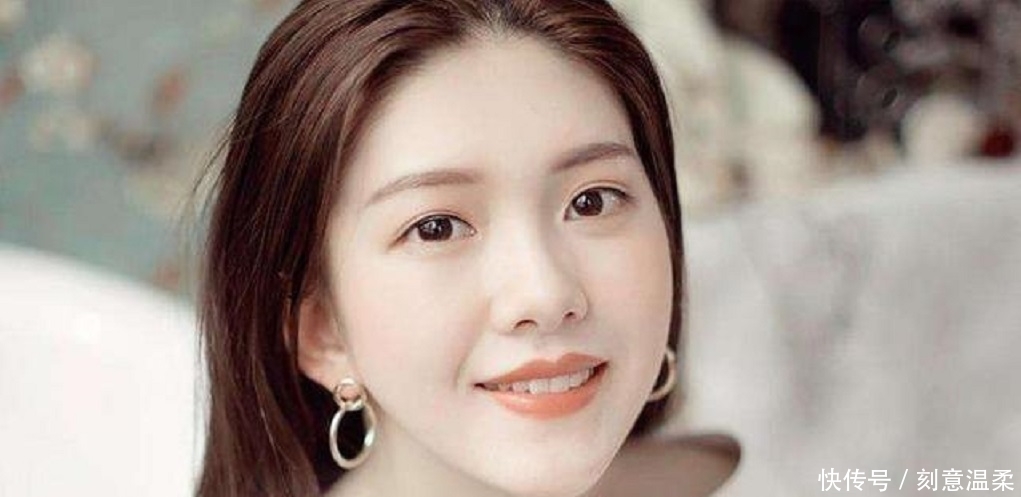 红霉素软膏加它涂抹脸部,不出15天淡斑又美白,赶紧去备上一支