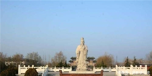 先人长眠之地有“坟、墓、冢、陵”,区别在哪?坟和墓有什么讲究