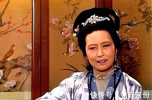 黛玉&在王夫人面前,薛宝钗两次撵贾宝玉去哄林妹妹,是为他们好吗?