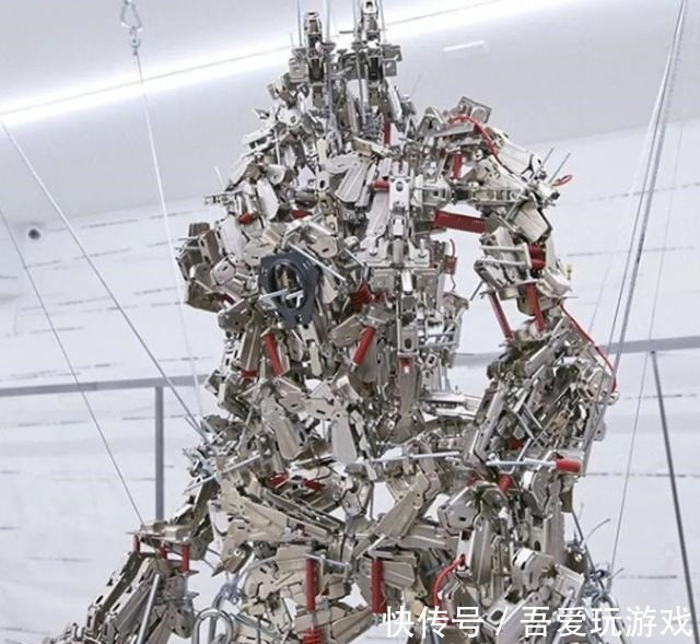 asic 用废弃安全气囊做鞋,都能炒到 2 万元!