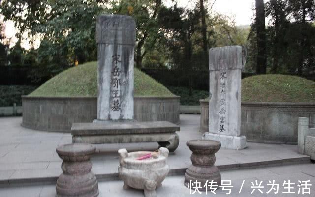 秦涧泉!不出名却写得很棒的2副对联,文字之中显才华,文字之外显情商