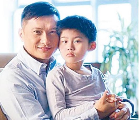 tvb|三年只为教儿子上厕所,为自闭症儿子退圈多年,今培养出一个才子