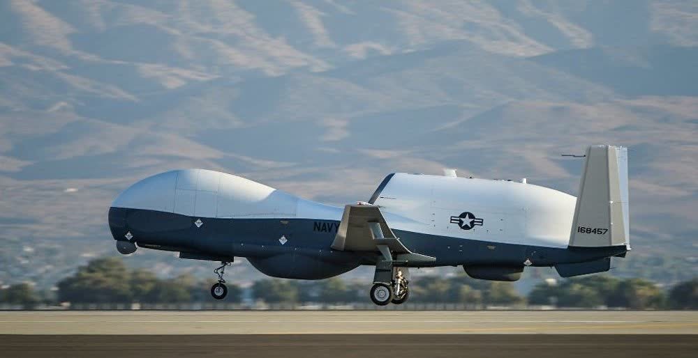 MQ-4C“人鱼海神”无人机：2万米高空透视雨云，号称海上天眼