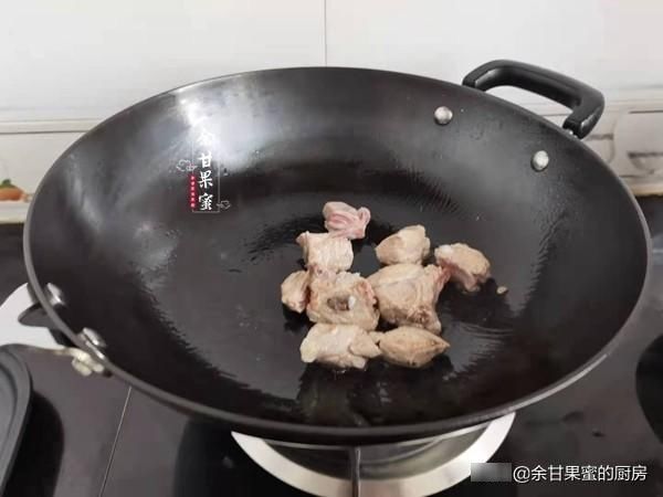 冬瓜|排骨入汤没焯水，换个方法更香浓鲜美，连喝两碗不腻人