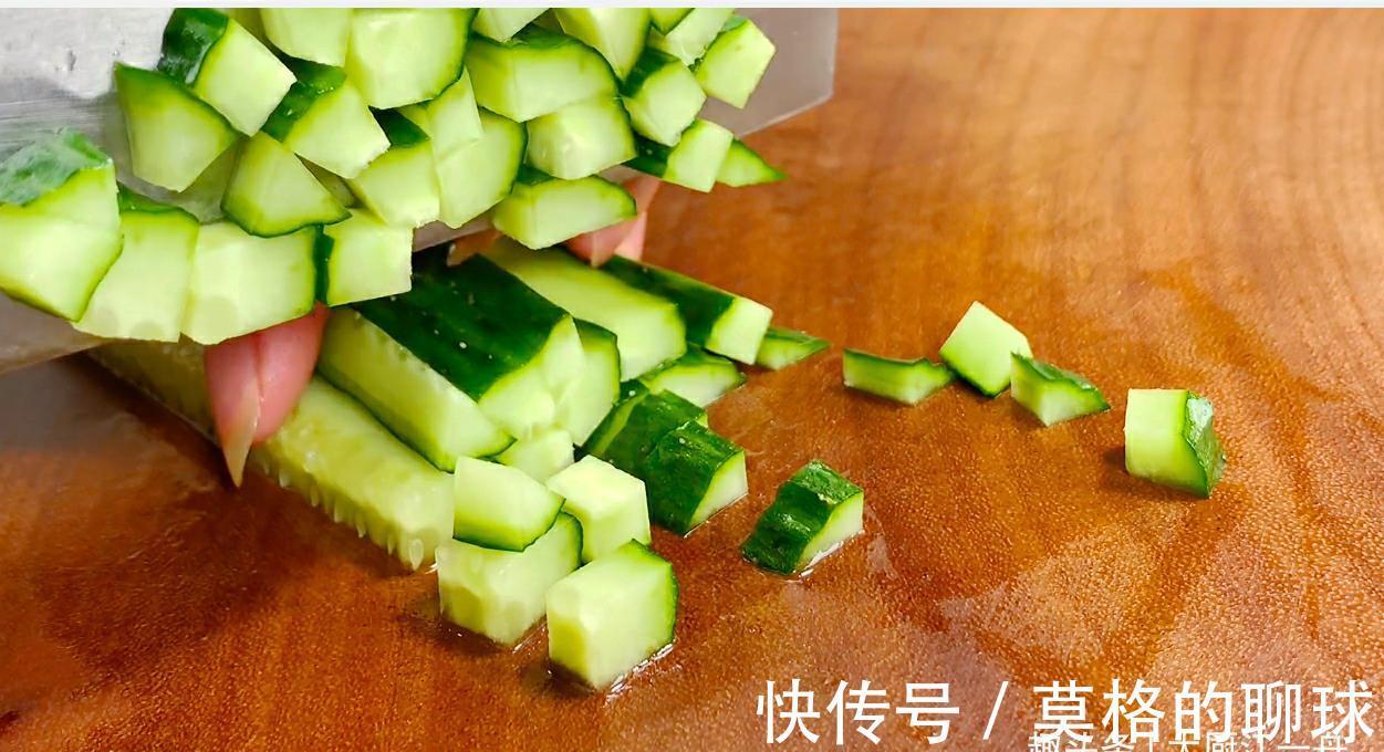 米饭|蛋炒饭是先炒蛋还是先炒饭?很多人搞不清楚,难怪炒得不好吃