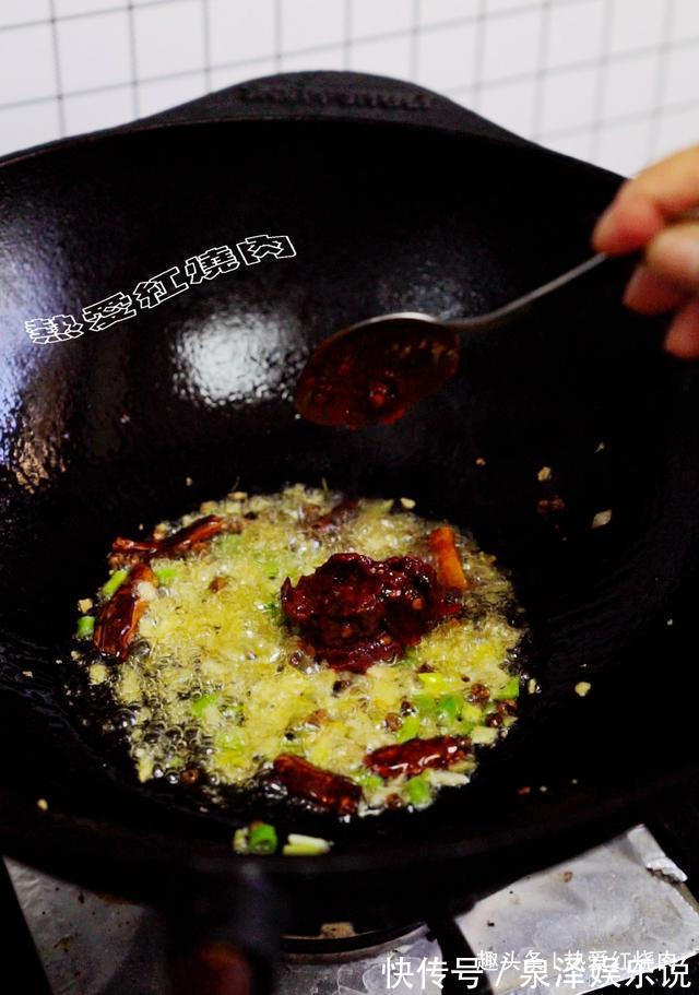 花椒面|鸡胸肉的这个做法超好吃,又滑又嫩麻又辣,鲜香开胃真下饭