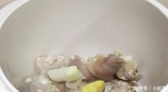 猪蹄|这肉吃得越多,身体越棒,再贵也得咬牙买3斤,孩子多吃强身健体