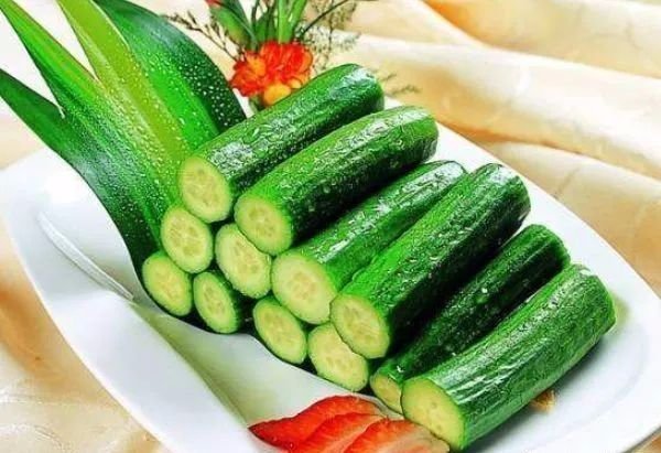 禁忌|告诫大家一根黄瓜,一家四口全住院吃黄瓜的4个禁忌要牢记,别再忽视了