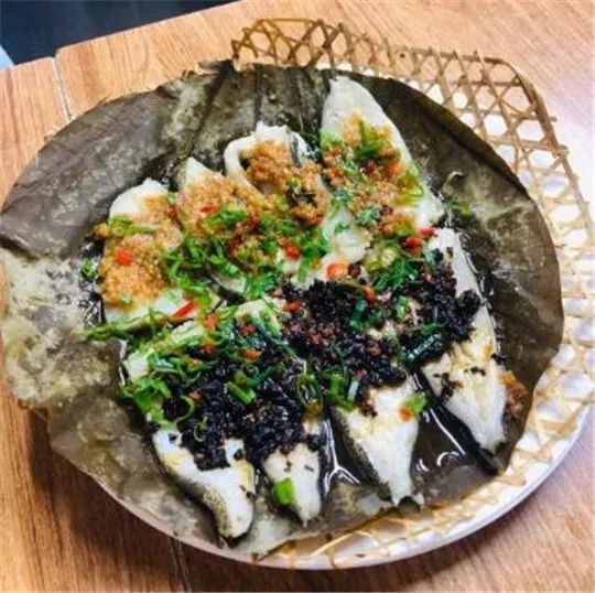 冷锅鱼|吃遍大连-看看!鱼头吃出这么多花样.......专治你刁钻的胃~