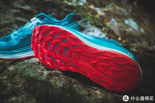glide 我今年最期待的越野跑鞋，没有之一——Salomon Ultra Glide长距离越野跑鞋