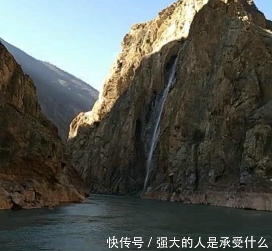 长江源头,绝壁里流出泉水,里面有种野鱼,上千一斤！