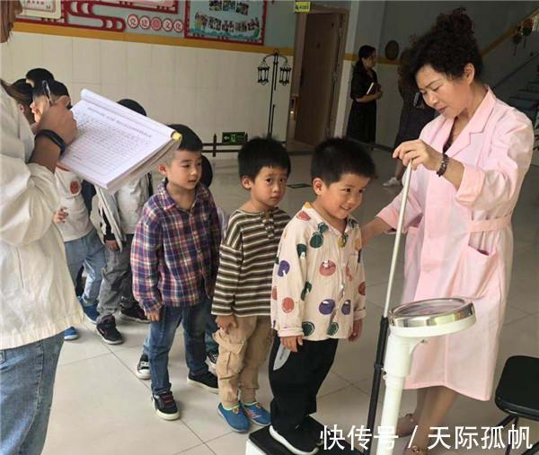 表哥|10岁男孩半年增高13公分,他是如何做到的,大家不妨一试