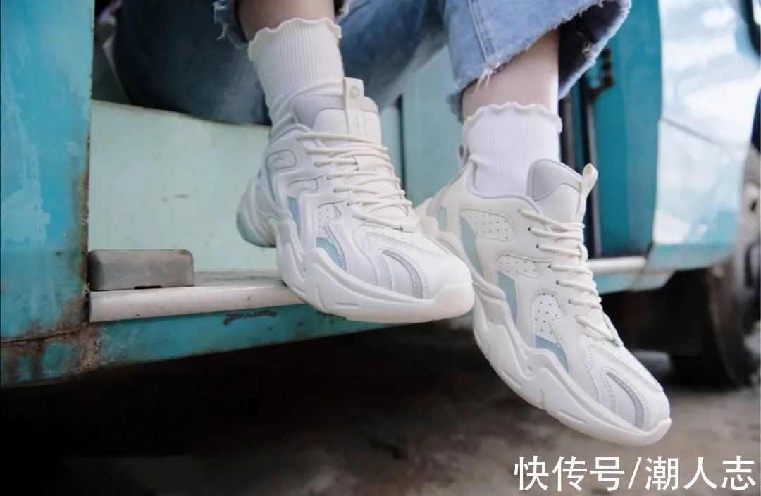 区别 几百块和上千元的球鞋,到底有啥区别?普通人该如何选择?