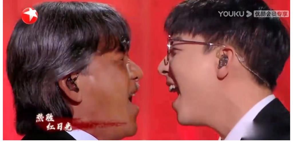 戴佩妮穿恨天高表演,薛之谦调侃她踩高跷,喊话拿出鞋垫让他闭嘴