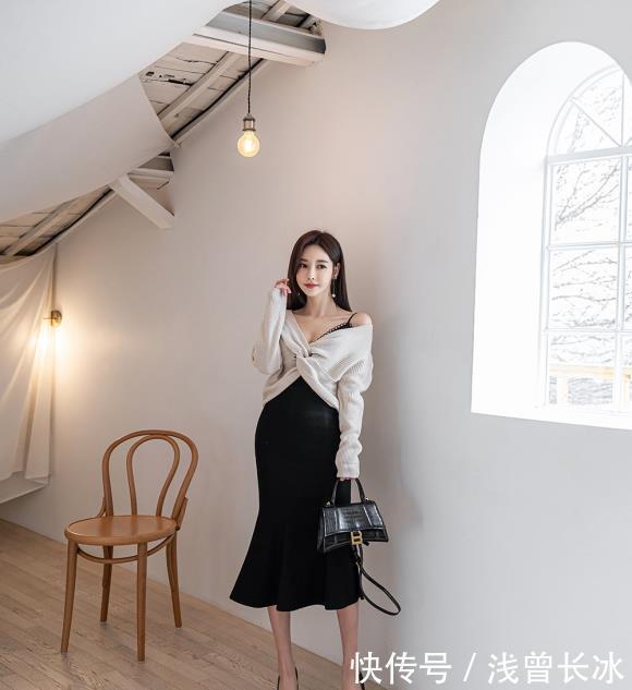 时尚|孙允珠黑色吊带蕾丝鱼尾裙,性感时尚显女人味