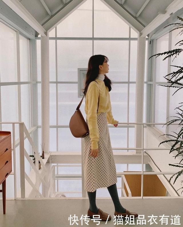 2021的首选配色,请选黄色,4种“撞色法则”,教你美得纯粹