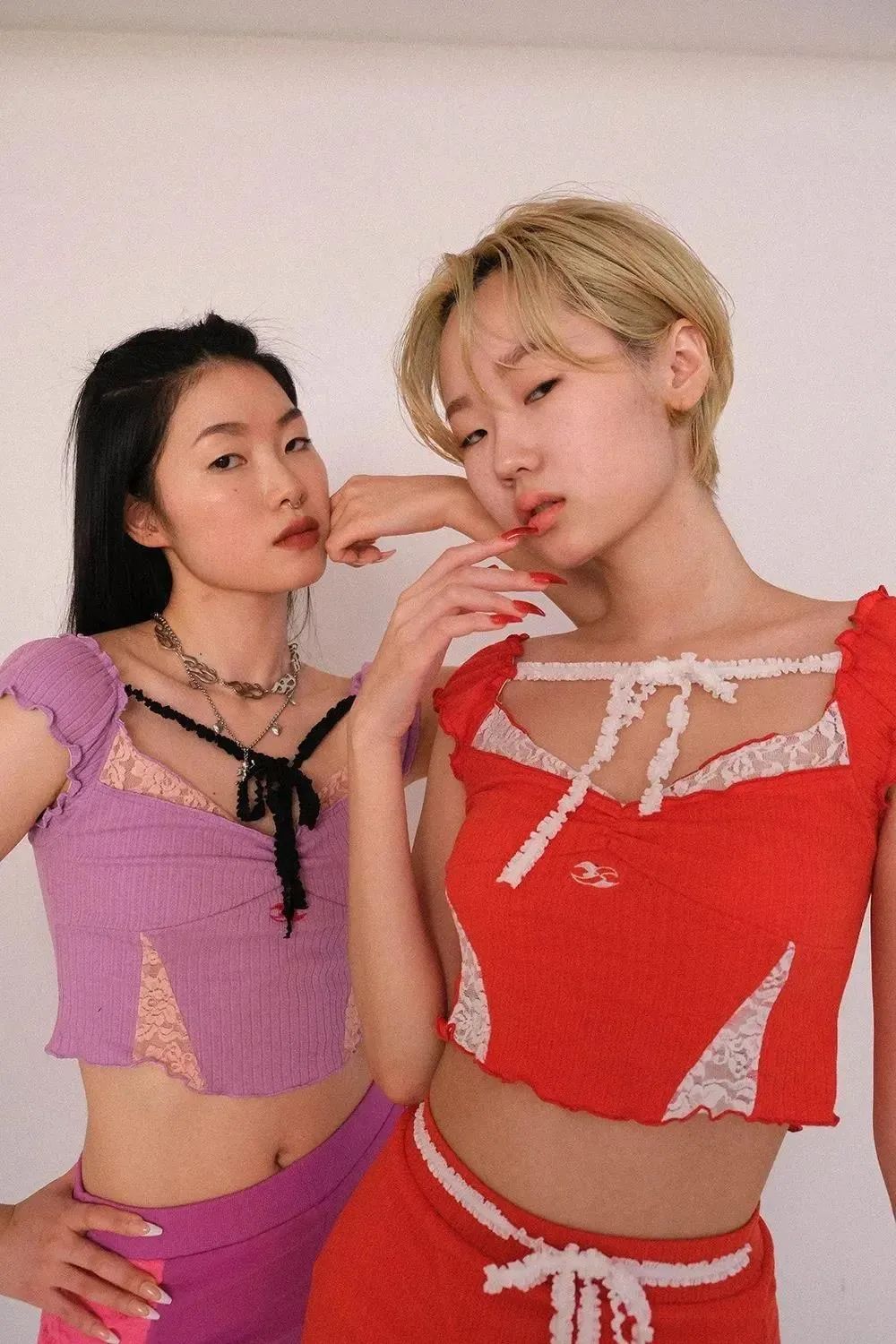 氛围感|渣女风过时了！今夏流行“氛围感”穿搭，气质又好看