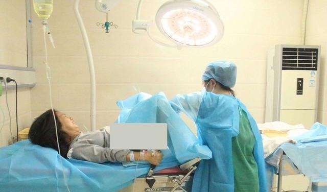 宝爸|“接生了一天全是男孩”,护士随口一个抱怨,让男孩家长心里一紧