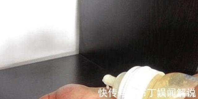 旋转式|“冲奶粉水温别高于50度”,商家放言被网友喷惨:你有孩子吗?