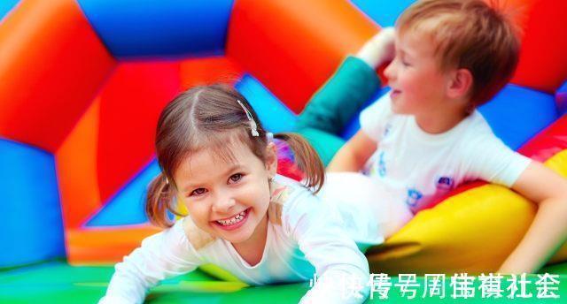 性别|幼儿园大多推行“无性别厕所”,三个理由很充分,却难以说服父母