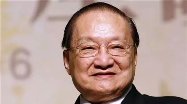 黄蓉#郭靖第一次请黄蓉吃饭,花费了19两7钱4分,相当于如今多少钱?