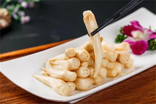 聪明人爱吃三种食物，排毒养颜，淡化皱纹，有益身体健康