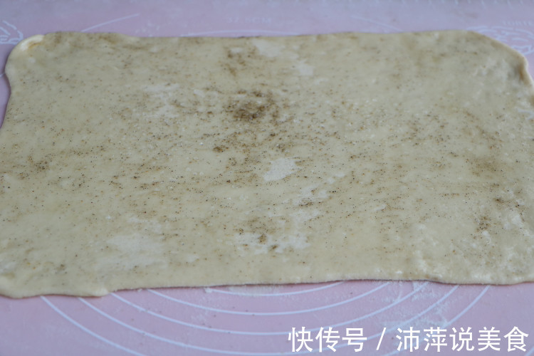 给女儿做美味早餐，松软酥脆，三天两头准做一锅