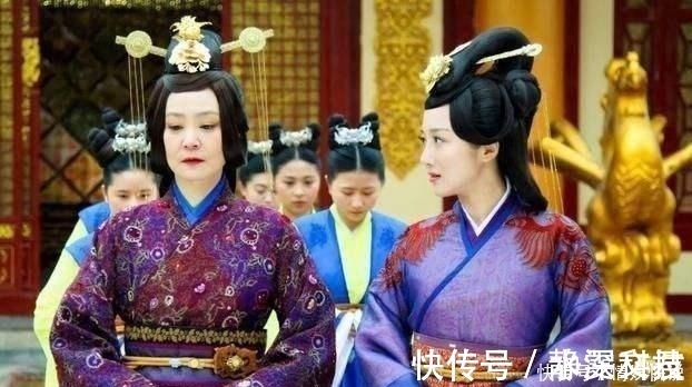 悟德#一人问算命先生:我有没有皇帝命?算命先生:那个傻小孩有