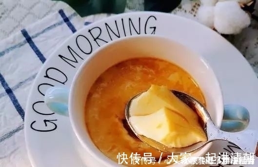 新做法|水煮蛋容易吃腻!学会这个新做法,嫩滑好吃,健脑益智,超棒