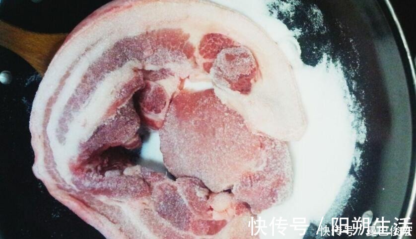 腊排骨|冬天“腊肉”别光炒了,5种吃法超美味,不油不腻越吃越香!
