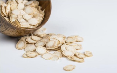 气虚|西洋参能补气,黄芪也能补气,用途不一样!选择哪一个更有效