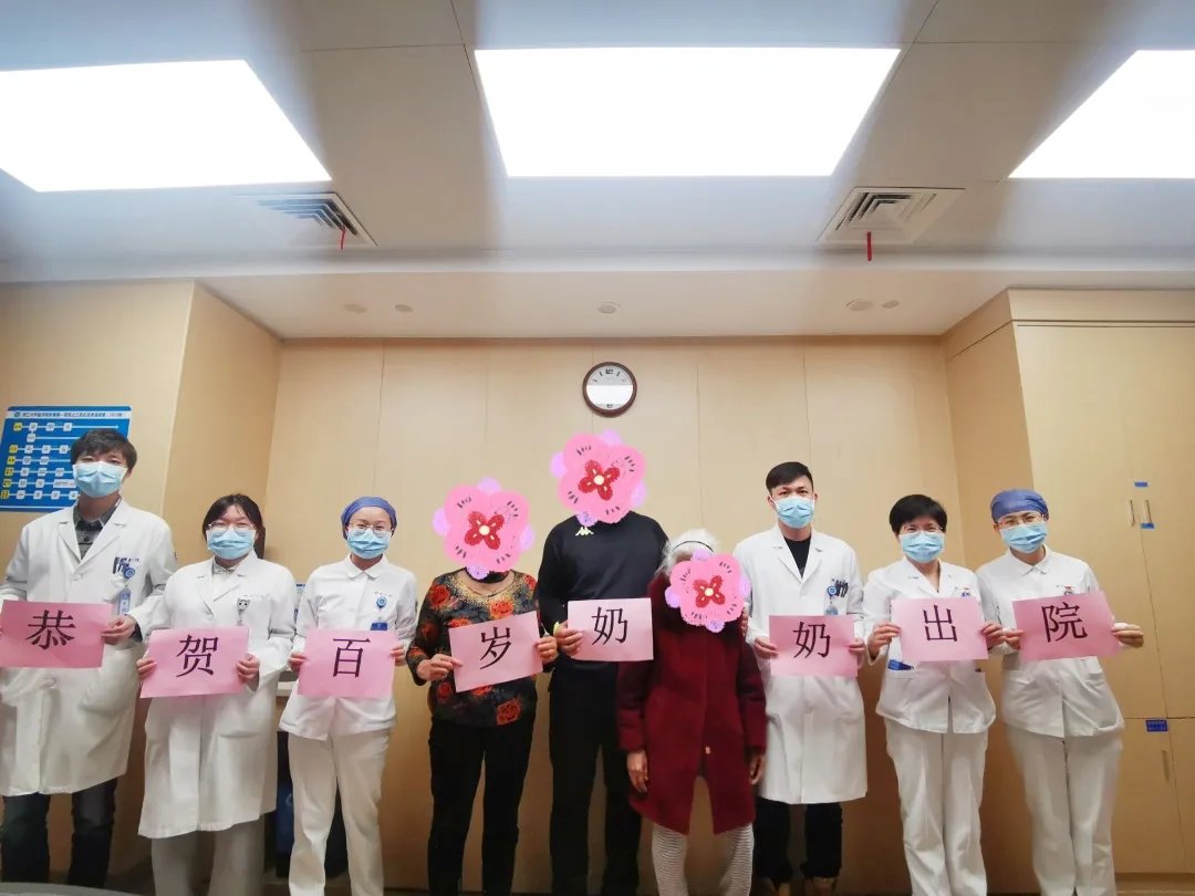 百岁老人腹痛三天，还做了手术，只是多吃了几个柿饼