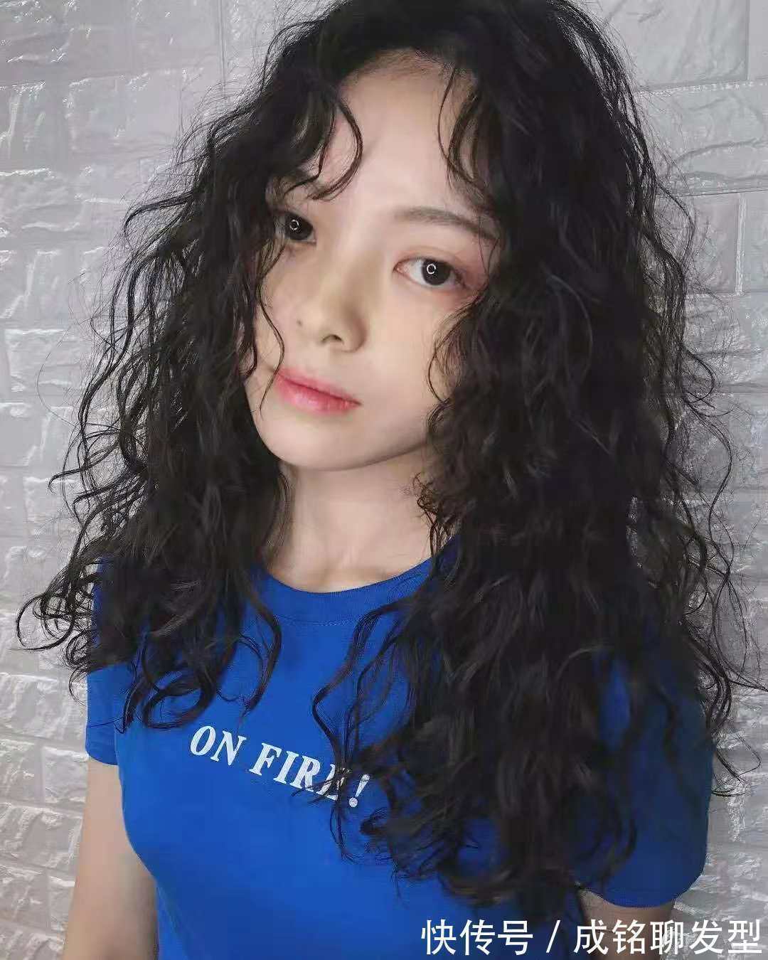 烫发 你适合烫“法式卷”还是“羊毛卷”,了解这几点,就不会选错发型