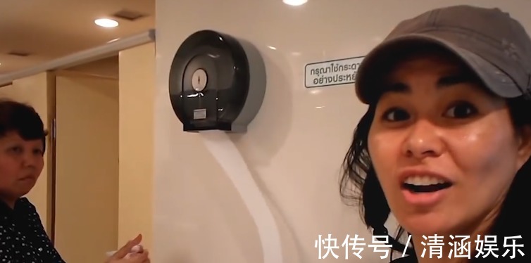 女厕下方为何要留一条缝隙原来有这般好处,看完长见识了!