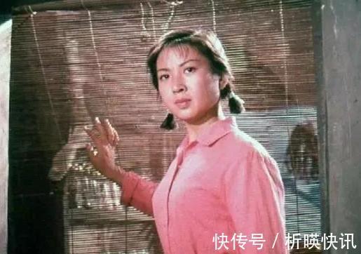 李秀明&吴海燕演海霞爆红,却错失《庐山恋》,嫁京剧老生如今境况如何