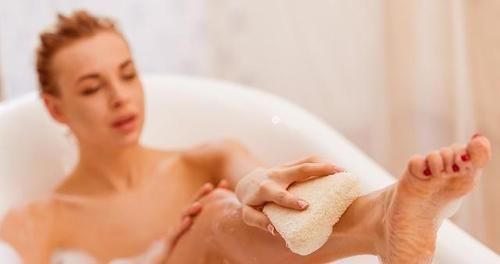 天渐渐冷了,洗太勤也不利于健康,那多长时间洗一次澡对身体才好