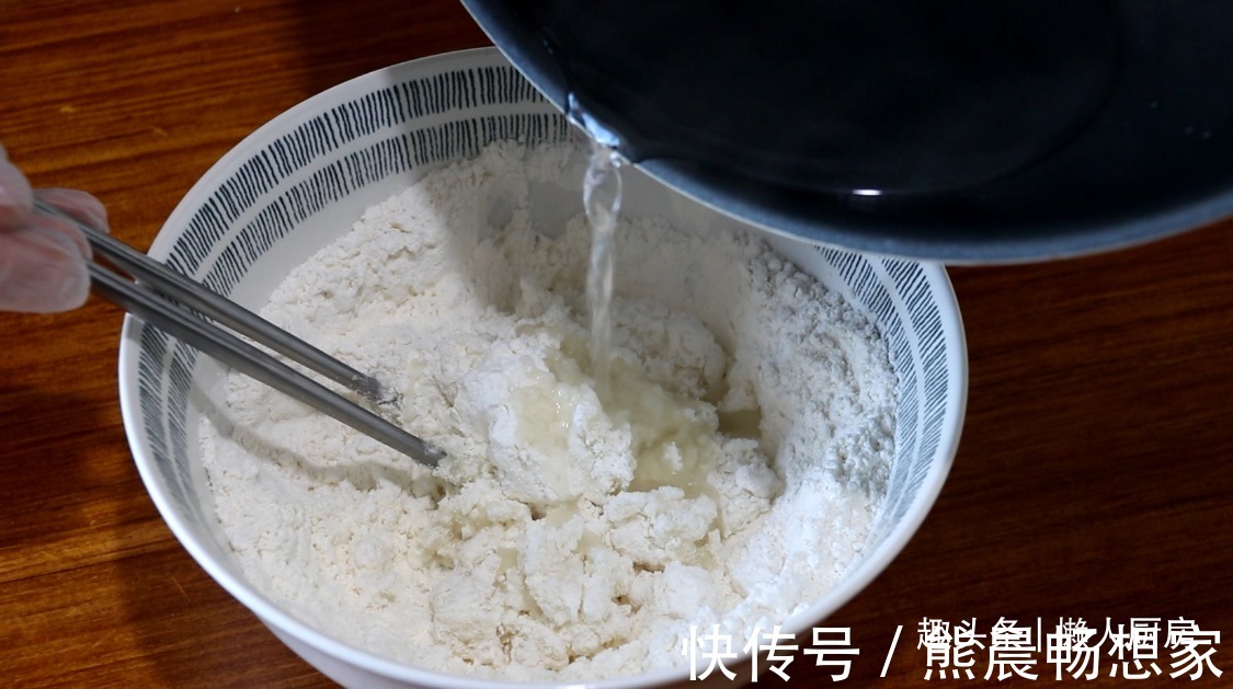 早餐饼|红糖饼不用发面,还会流心,吃在嘴里会爆浆