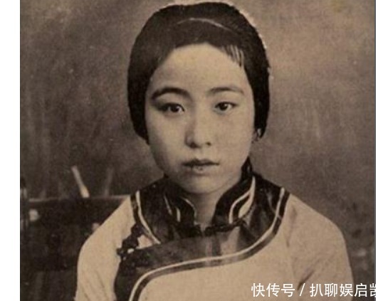 三寸金莲|老照片:清末最后一批“三寸金莲”美女,最后一张颜值担当