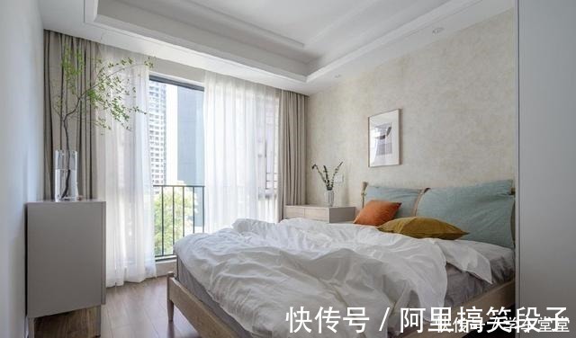 背景墙|看到她家装修,才知道简约干净有多美好!进门就被吸引,高级的美!