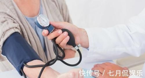 晨峰|起床后是心血管高危时段,晨起后避免4件事,减少卒中风险